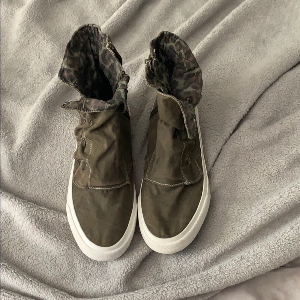 High top Hunter Green Sneakers